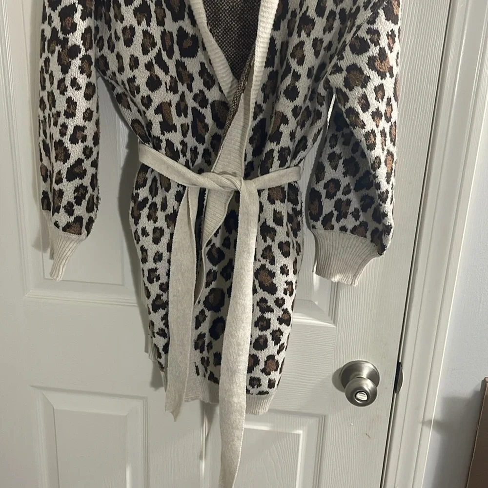 Time and Tru Women's belted sweater vest Size 4-6 - Picture 8 of 11